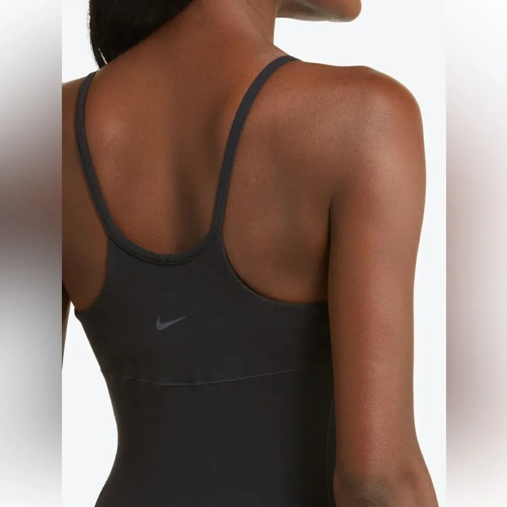 Nike Women’s Dri-Fit Tight Fit Jumpsuit XS